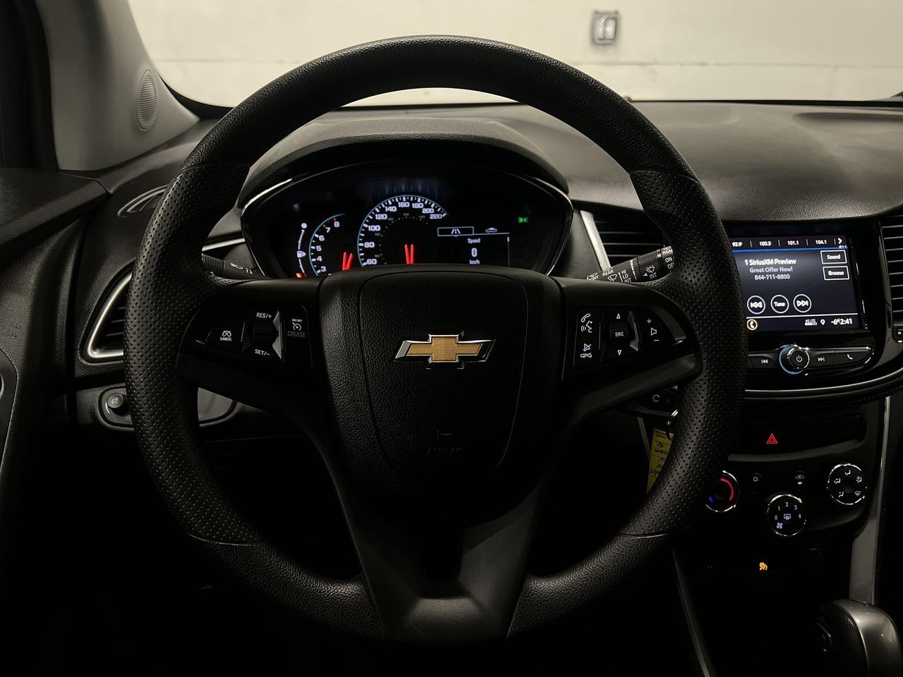 2022 Chevrolet Trax LT AWD | LEATHER | CARPLAY | REMOTE START | A/C Photo