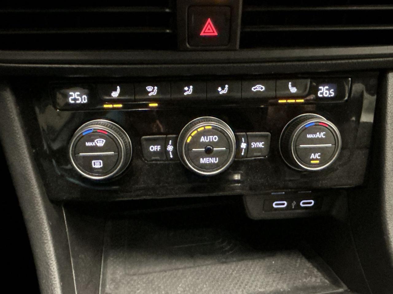 2022 Volkswagen Jetta JUST LANDED Photo