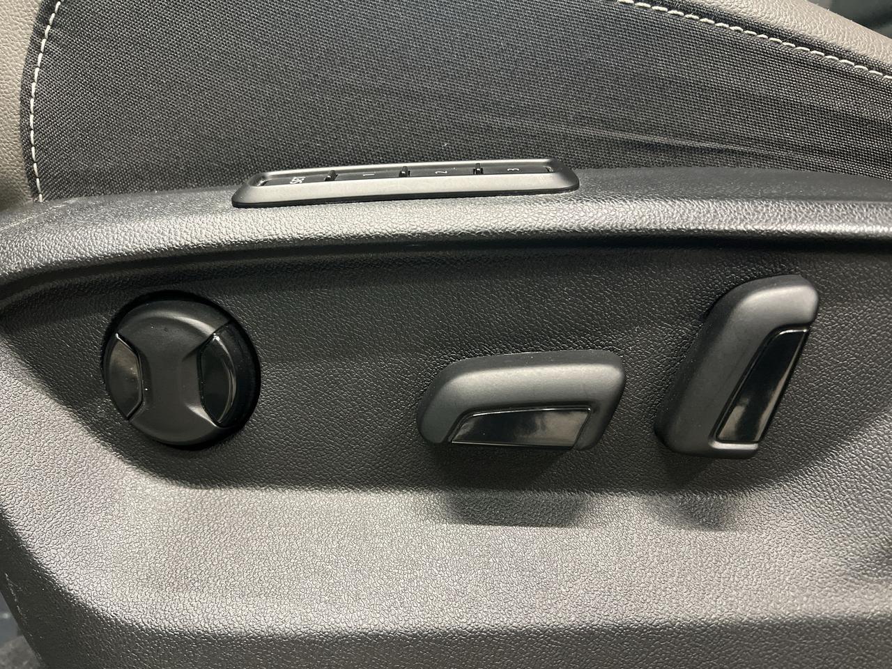 2021 Volkswagen Atlas EXECLINE AWD| 7-PASS|3.6L V6| LEATHER|PANO ROOF Photo