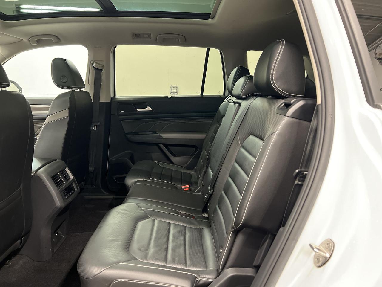 2021 Volkswagen Atlas EXECLINE AWD| 7-PASS|3.6L V6| LEATHER|PANO ROOF Photo