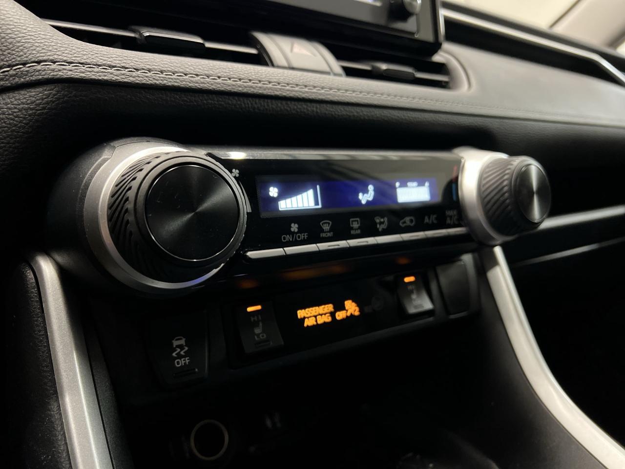 2019 Toyota RAV4 AWD | HTD SEATS | CARPLAY | ADAPT.CRUISE | ALLOYS Photo