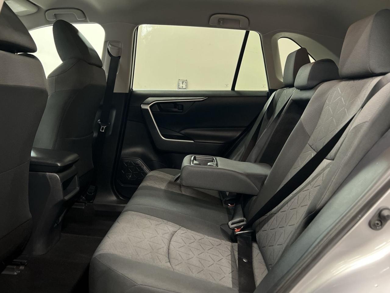 2019 Toyota RAV4 AWD | HTD SEATS | CARPLAY | ADAPT.CRUISE | ALLOYS Photo