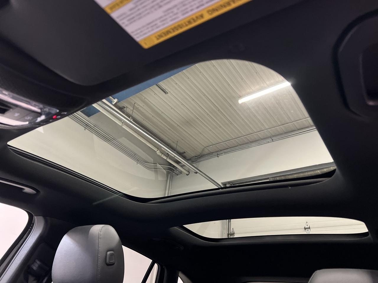 2023 Mercedes-Benz GLA 250 AWD | HTD LEATHER | SUNROOF | 19-INCH ALLOYS Photo