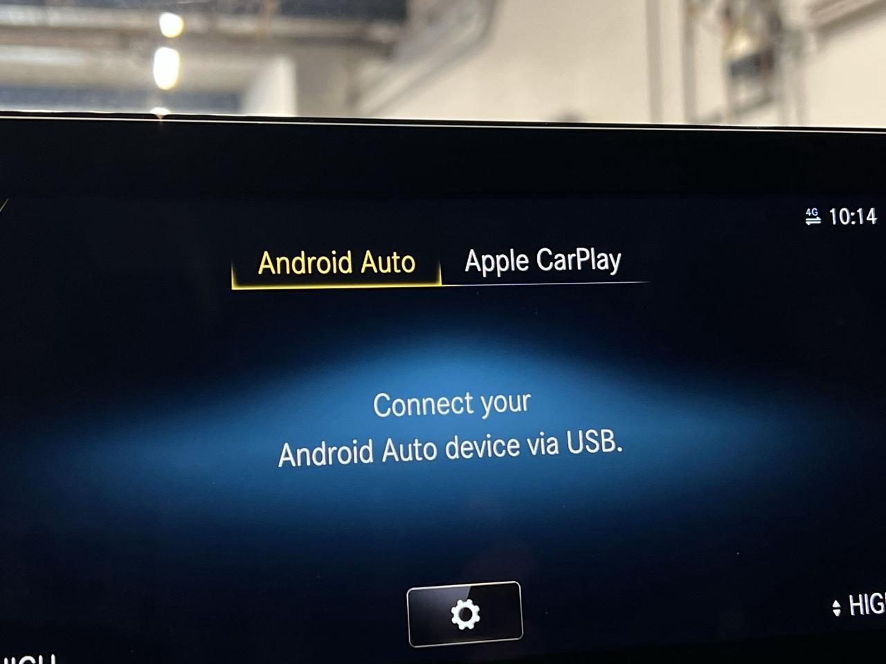 2023 Mercedes-Benz GLA 250 AWD | HTD LEATHER | SUNROOF | 19-INCH ALLOYS Photo