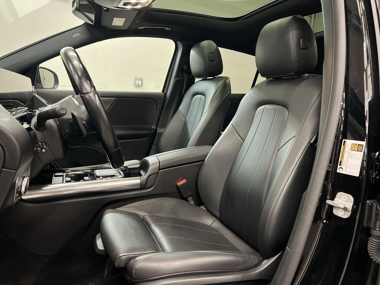 2023 Mercedes-Benz GLA 250 AWD | HTD LEATHER | SUNROOF | 19-INCH ALLOYS Photo