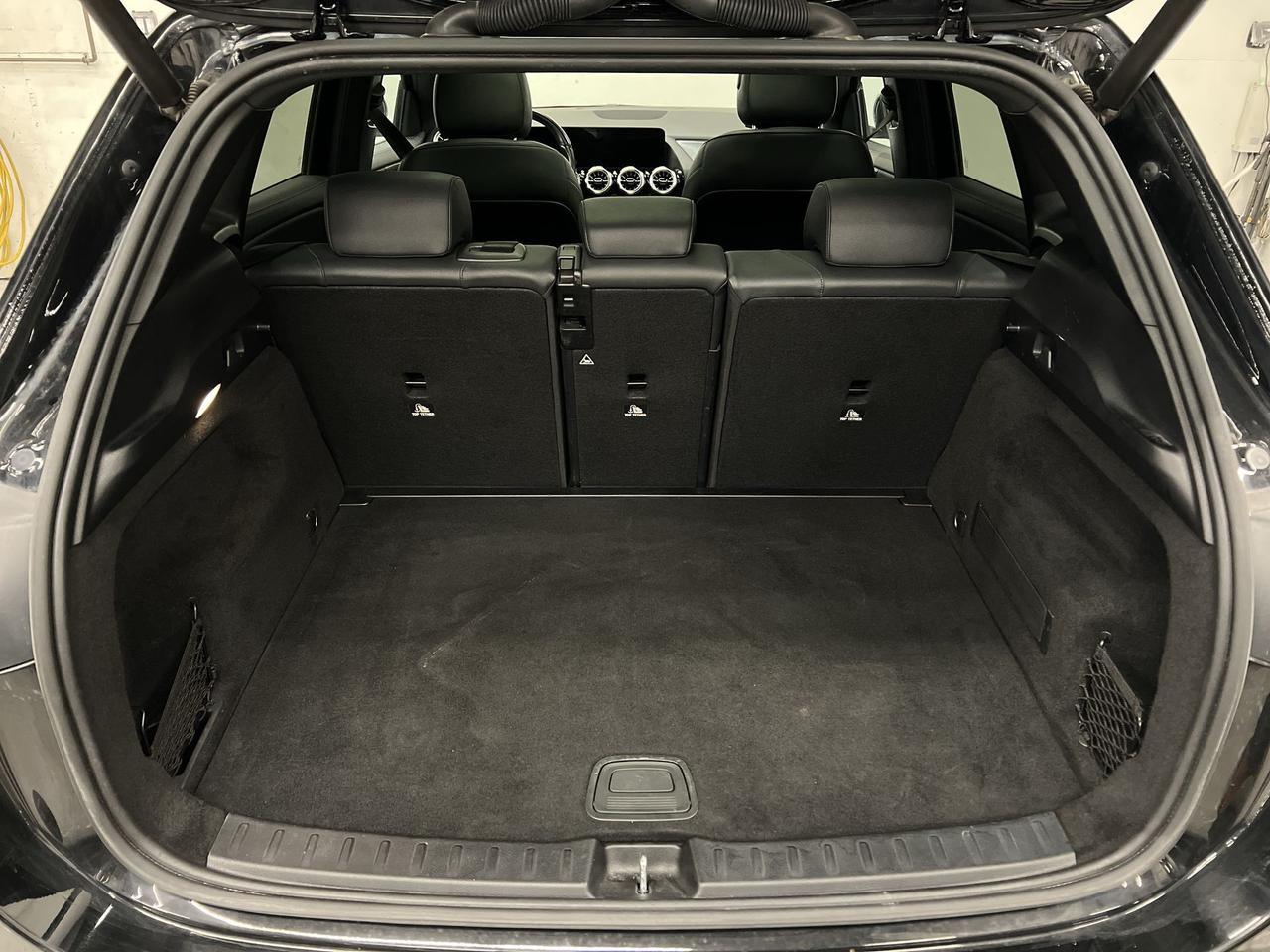 2023 Mercedes-Benz GLA 250 AWD | HTD LEATHER | SUNROOF | 19-INCH ALLOYS Photo