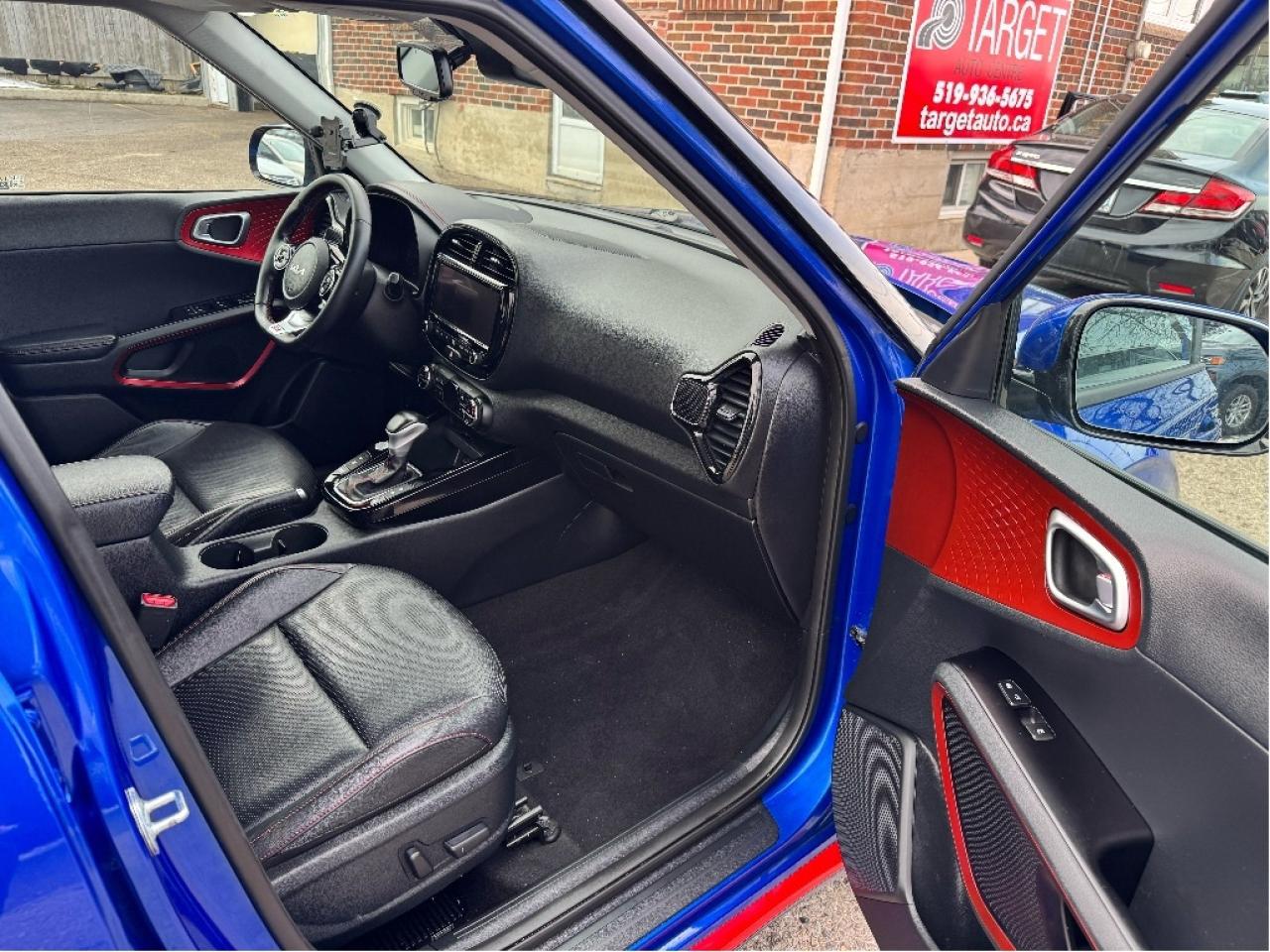 2022 Kia Soul GT-Line Limited, Sharp Looking Car, Drives Great ! Photo