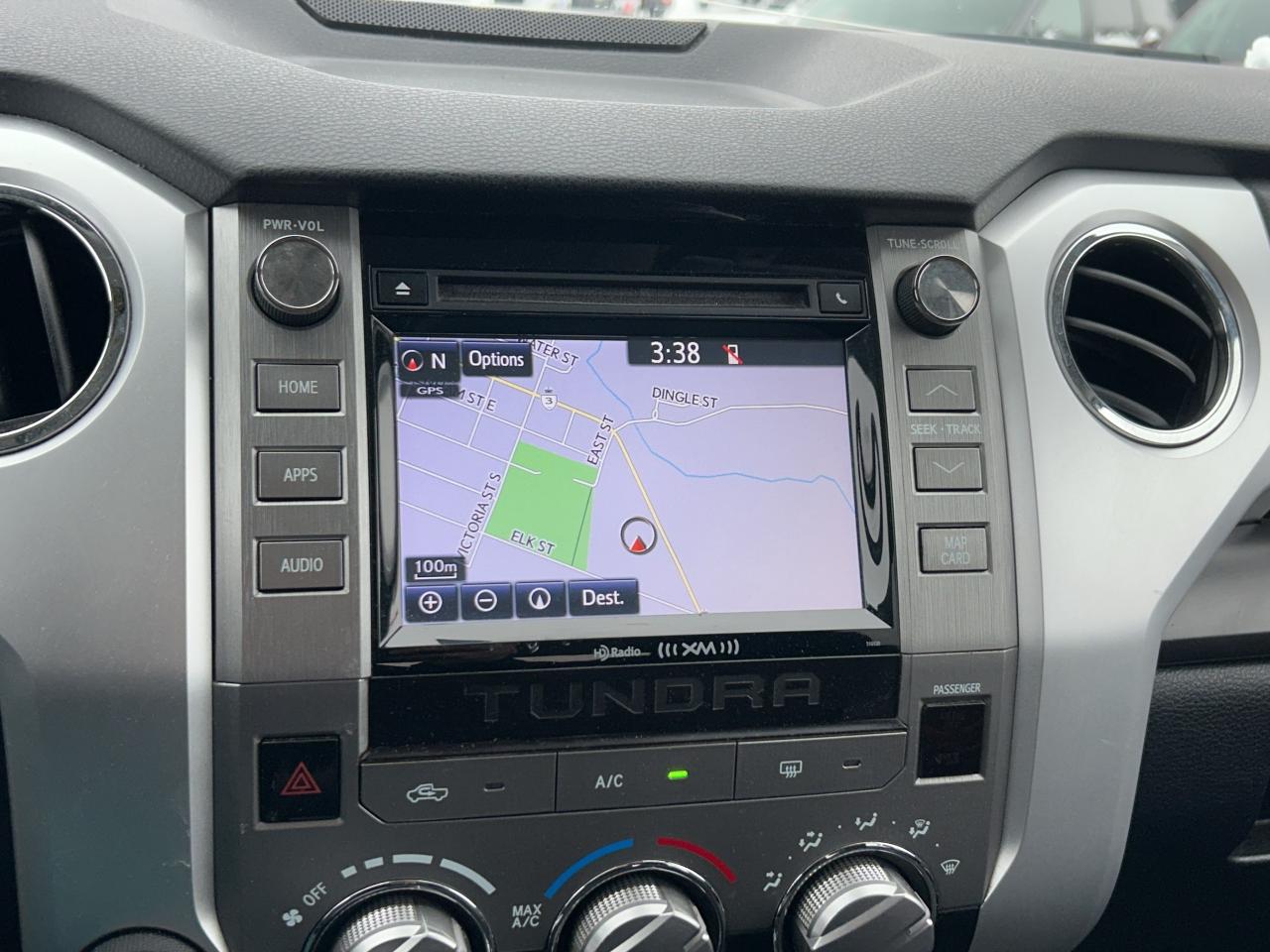 2017 Toyota Tundra SR5 TRD, SUNROOF, NAV, HEATED CLOTH, BACK UP CAM! - Photo #20