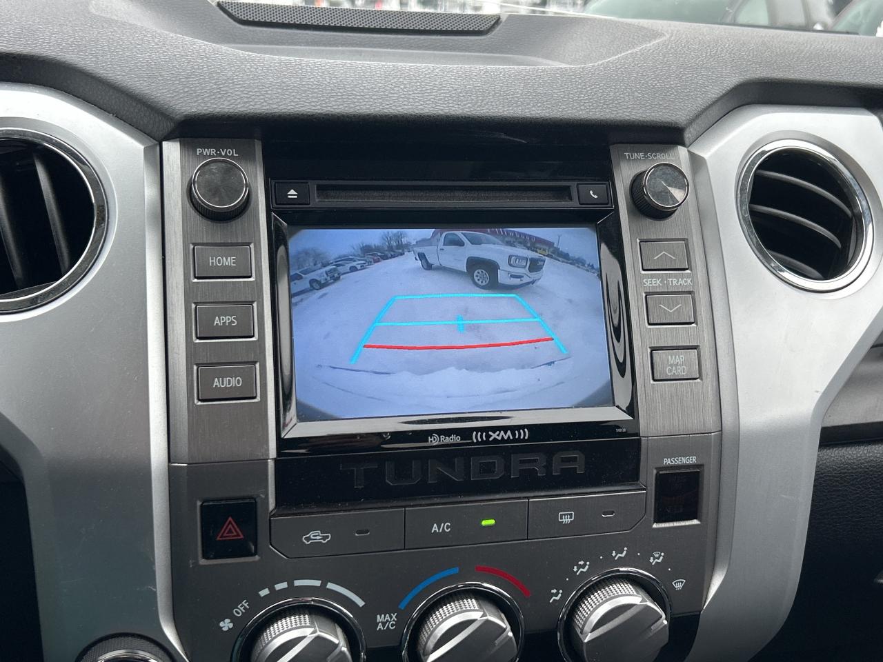 2017 Toyota Tundra SR5 TRD, SUNROOF, NAV, HEATED CLOTH, BACK UP CAM! - Photo #21