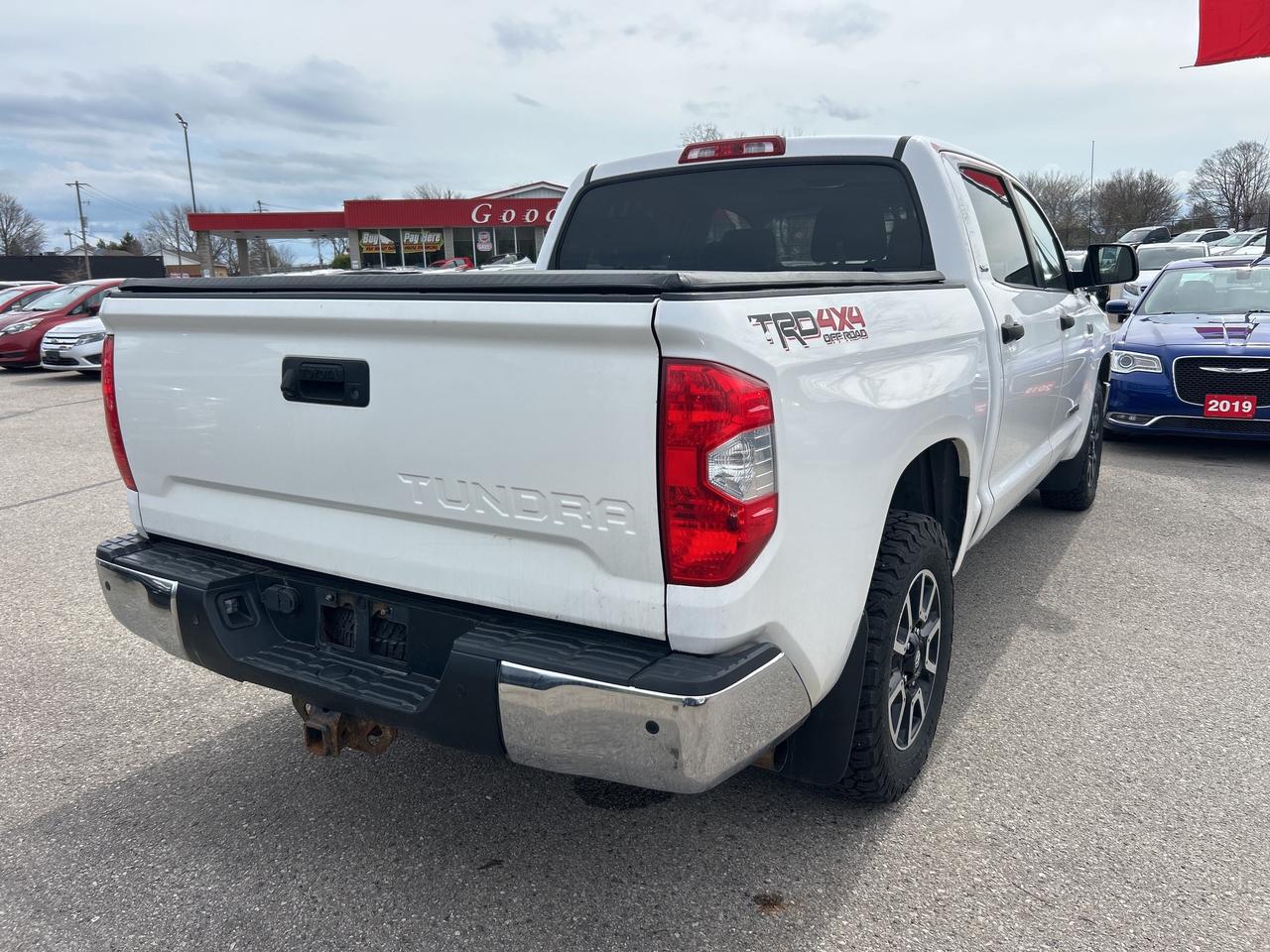 2017 Toyota Tundra SR5 TRD, SUNROOF, NAV, HEATED CLOTH, BACK UP CAM! - Photo #6