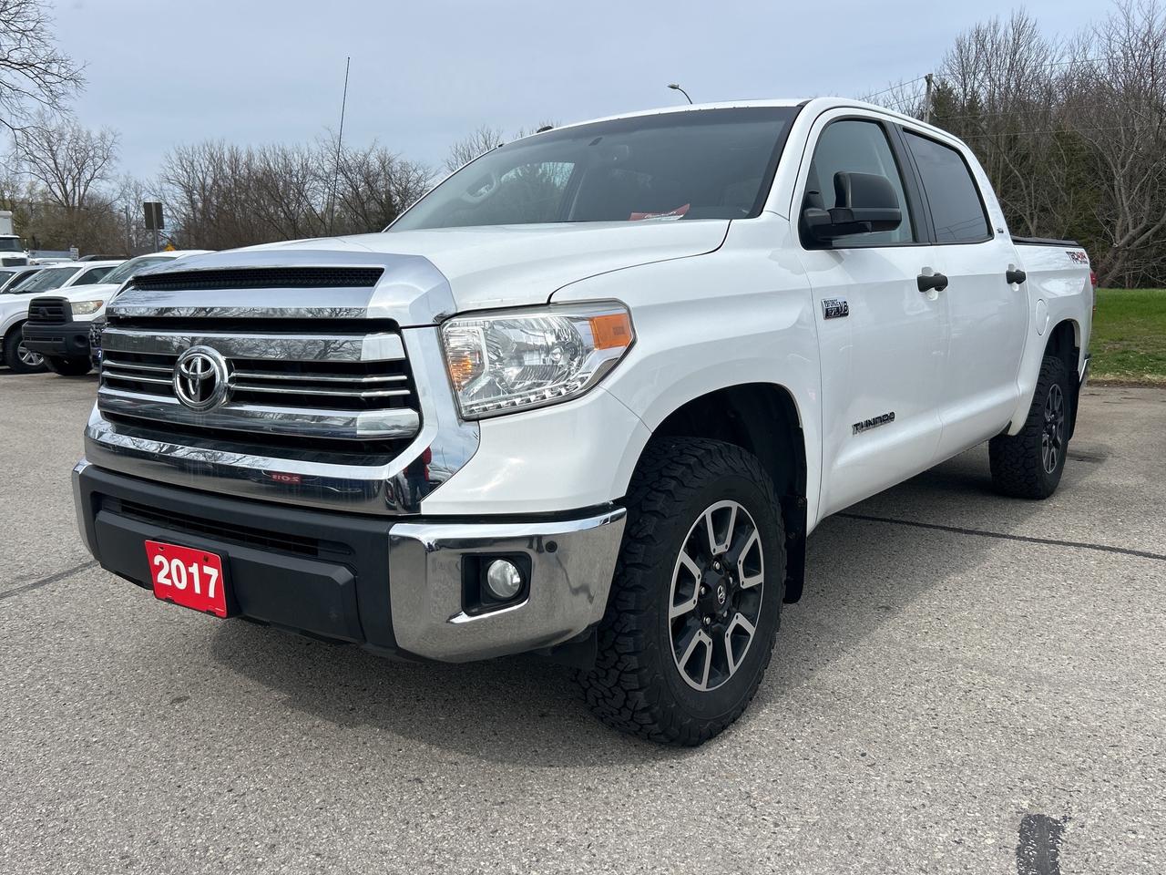 2017 Toyota Tundra SR5 TRD, SUNROOF, NAV, HEATED CLOTH, BACK UP CAM! Photo