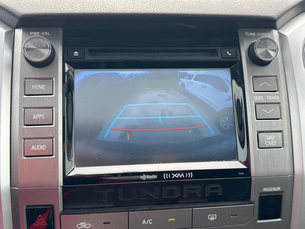 2017 Toyota Tundra SR5 TRD, SUNROOF, NAV, HEATED CLOTH, BACK UP CAM! - Photo #18