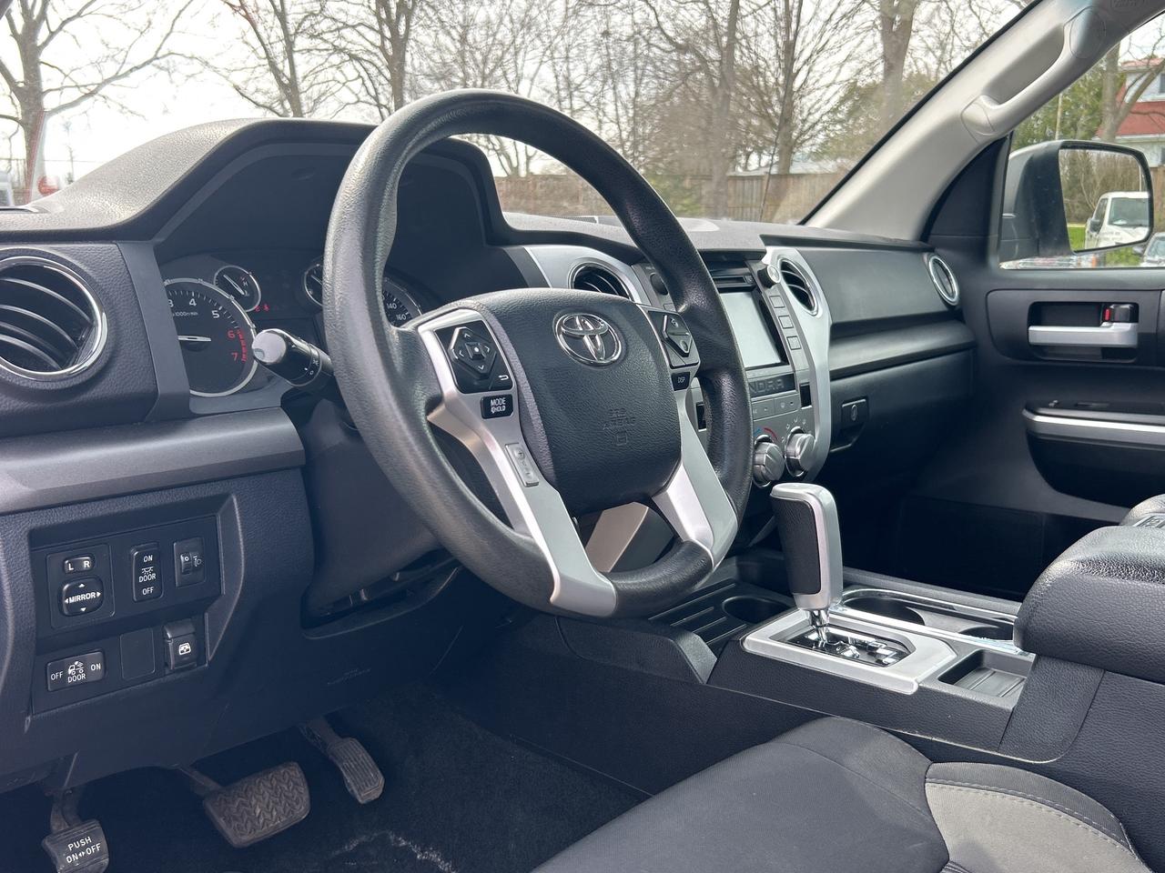 2017 Toyota Tundra SR5 TRD, SUNROOF, NAV, HEATED CLOTH, BACK UP CAM! Photo