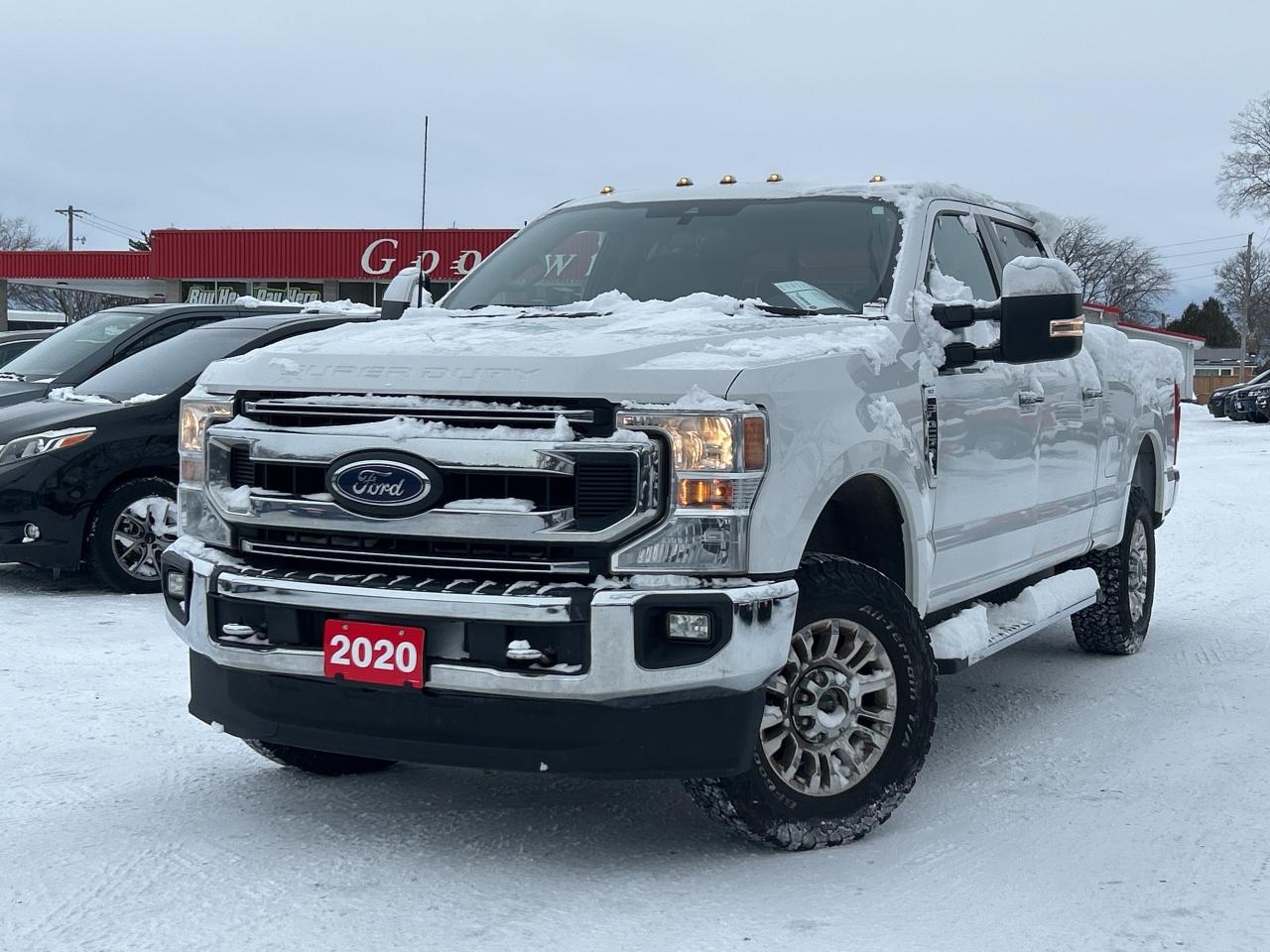 2020 Ford F-250 XLT, GAS, NEW ENGINE AT 183 000 KMS, REMOTE START! - Photo #2