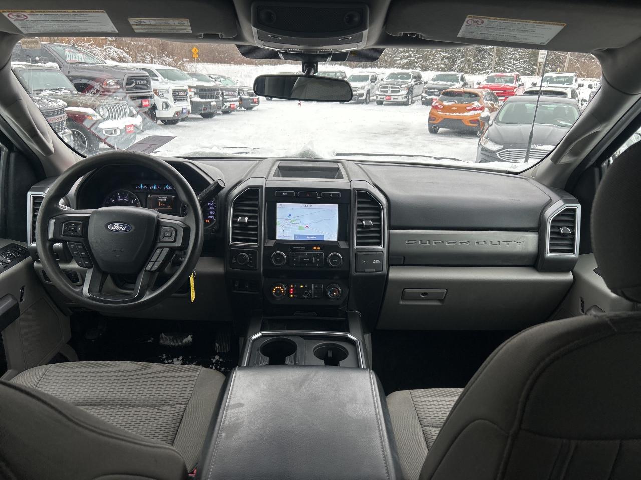 2020 Ford F-250 XLT, GAS, NEW ENGINE AT 183 000 KMS, REMOTE START! - Photo #16