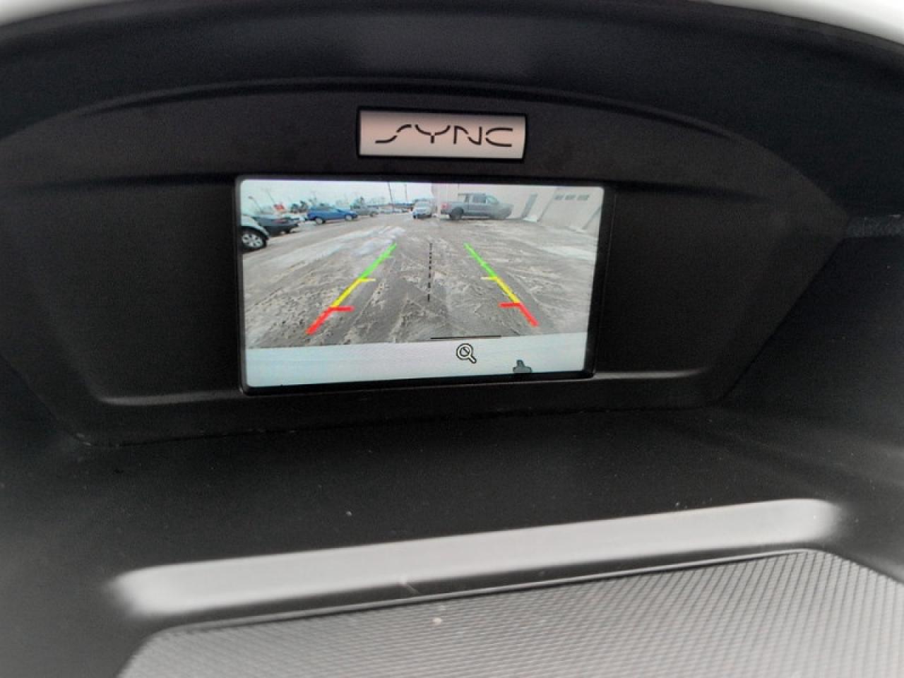 2015 Ford Escape SE  **LOW MILEAGE** Photo