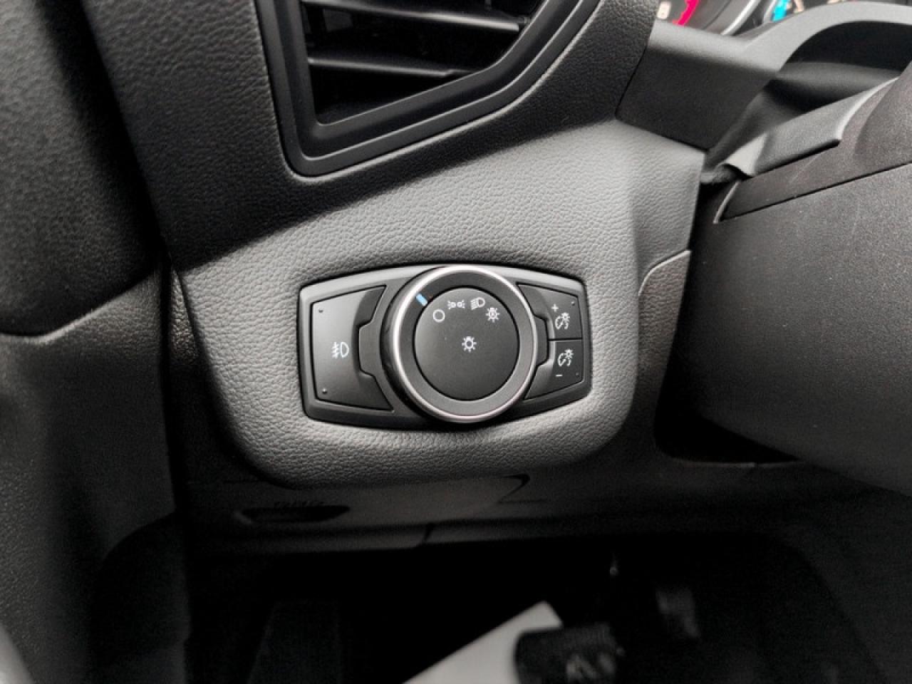 2015 Ford Escape SE  **LOW MILEAGE** Photo