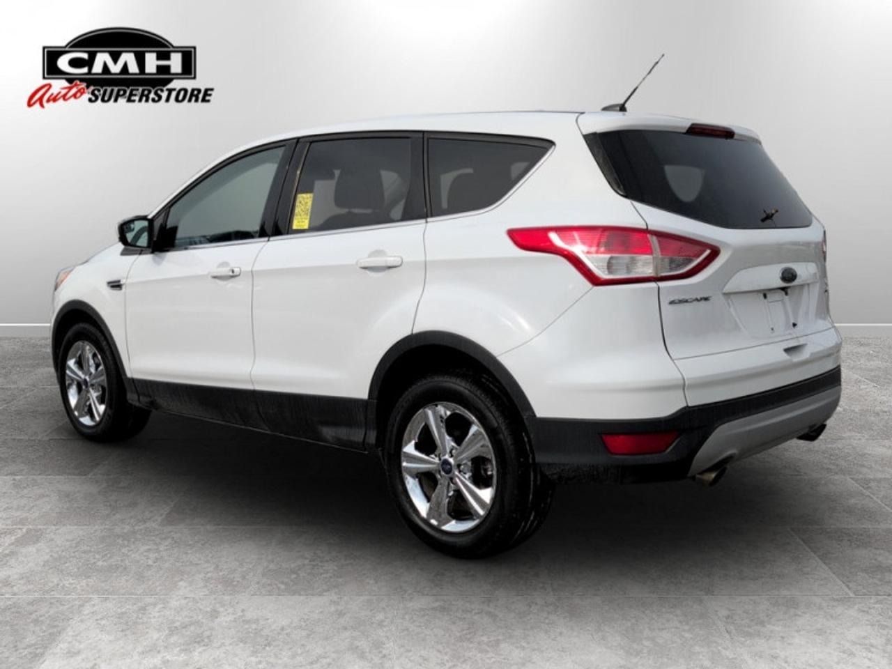 2015 Ford Escape SE  **LOW MILEAGE** Photo