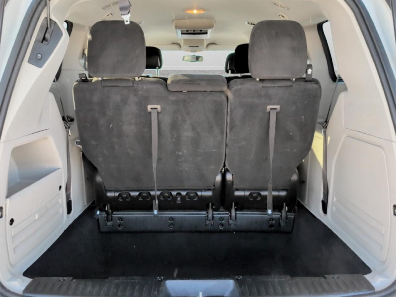 2017 Dodge Grand Caravan SXT Plus  **REAR ENTERTAINMENT GROUP** Photo