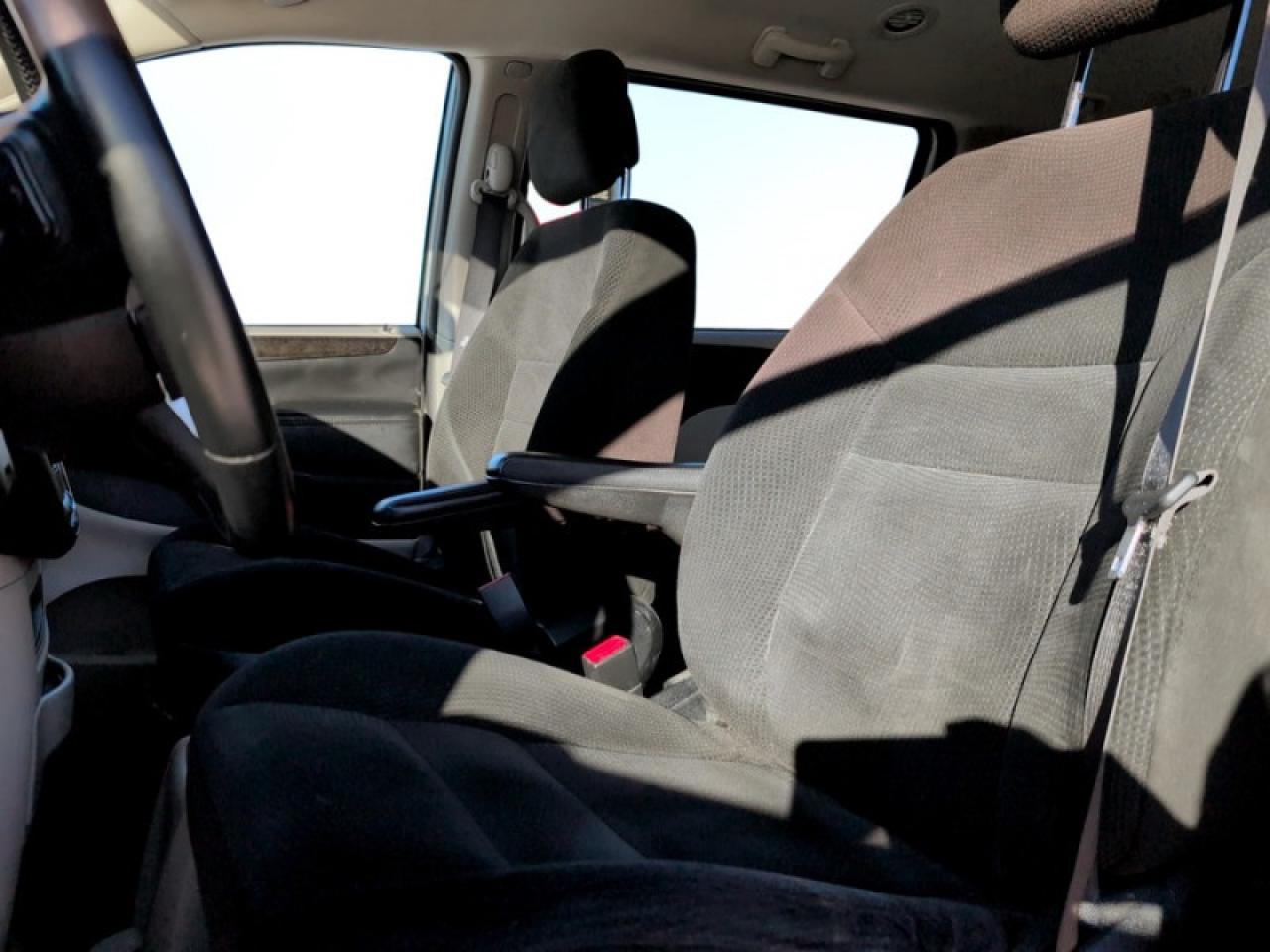 2017 Dodge Grand Caravan SXT Plus  **REAR ENTERTAINMENT GROUP** Photo