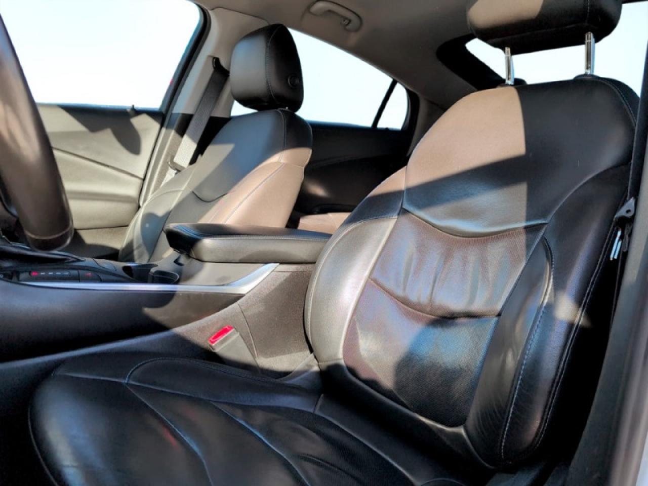 2018 Chevrolet Volt Premier  **LOW KMS - 1 OWNER - HYBRID** Photo