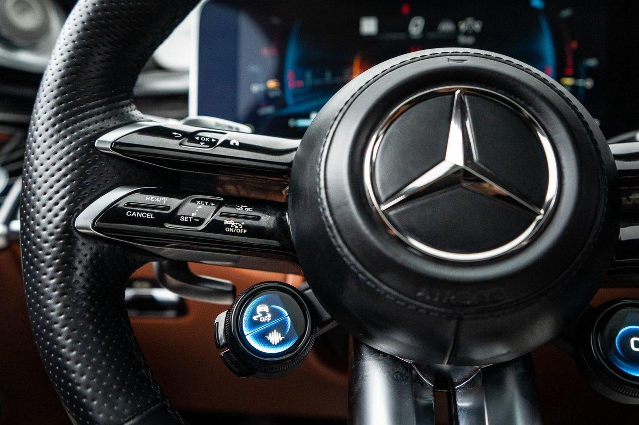 2024 Mercedes-Benz S-Class AMG S 63 E Photo