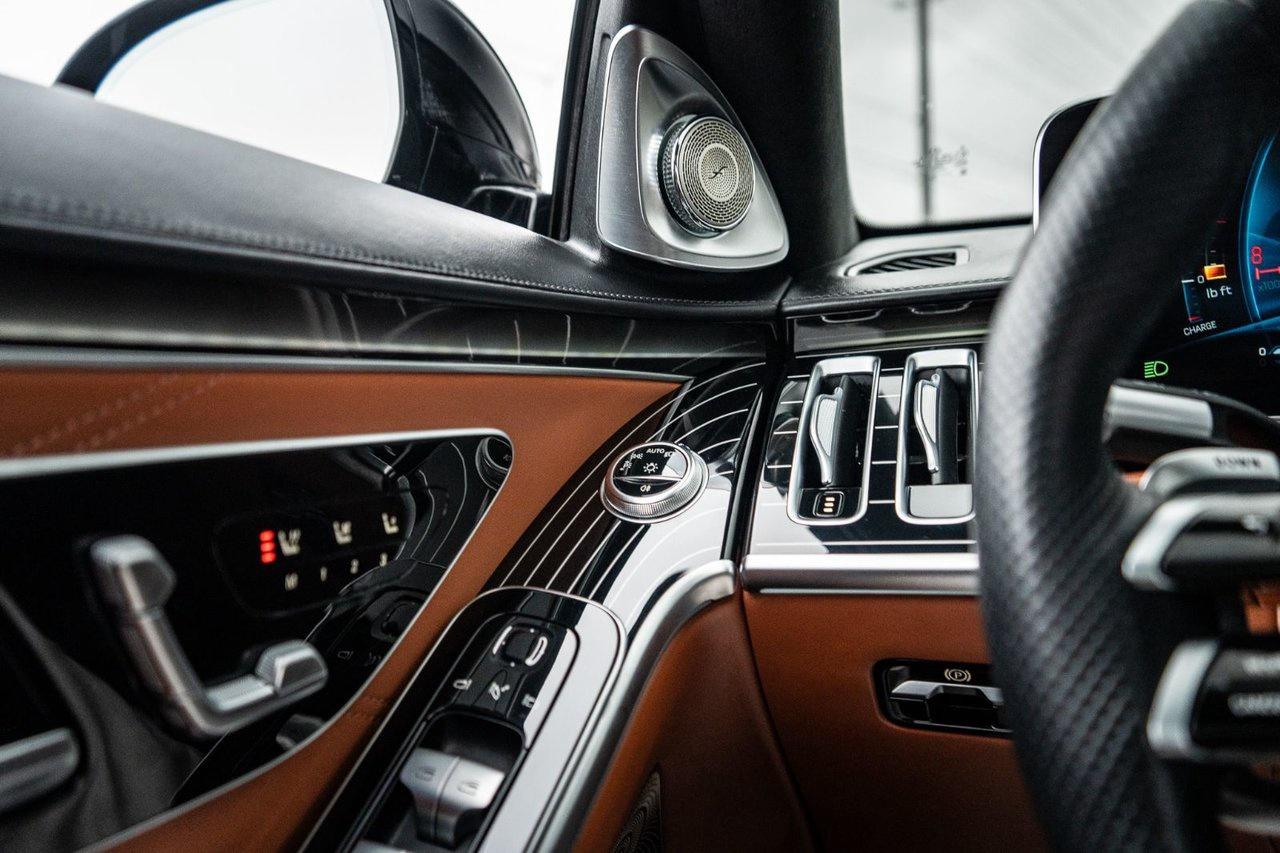 2024 Mercedes-Benz S-Class AMG S 63 E Photo