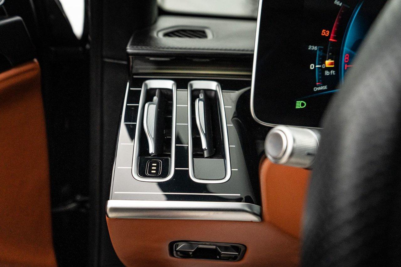 2024 Mercedes-Benz S-Class AMG S 63 E Photo