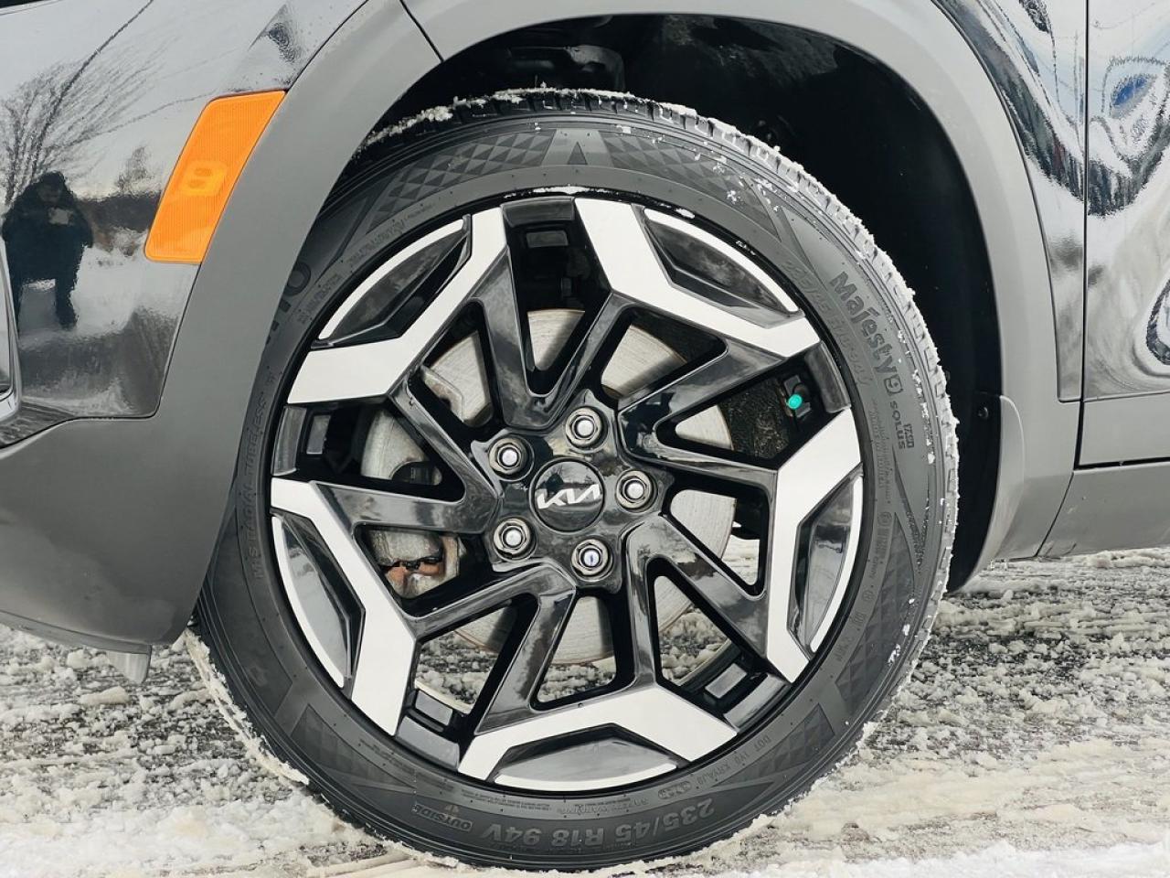 2024 Kia Seltos SX AWD   Leather, Remote Start, Sunroof Photo