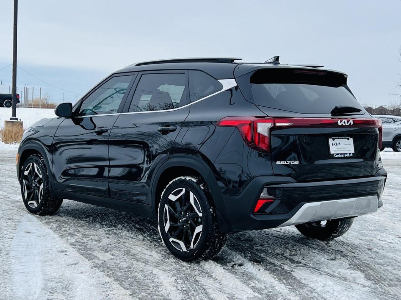 2024 Kia Seltos SX AWD   Leather, Remote Start, Sunroof Photo