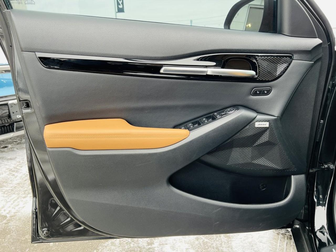 2024 Kia Seltos SX AWD   Leather, Remote Start, Sunroof Photo