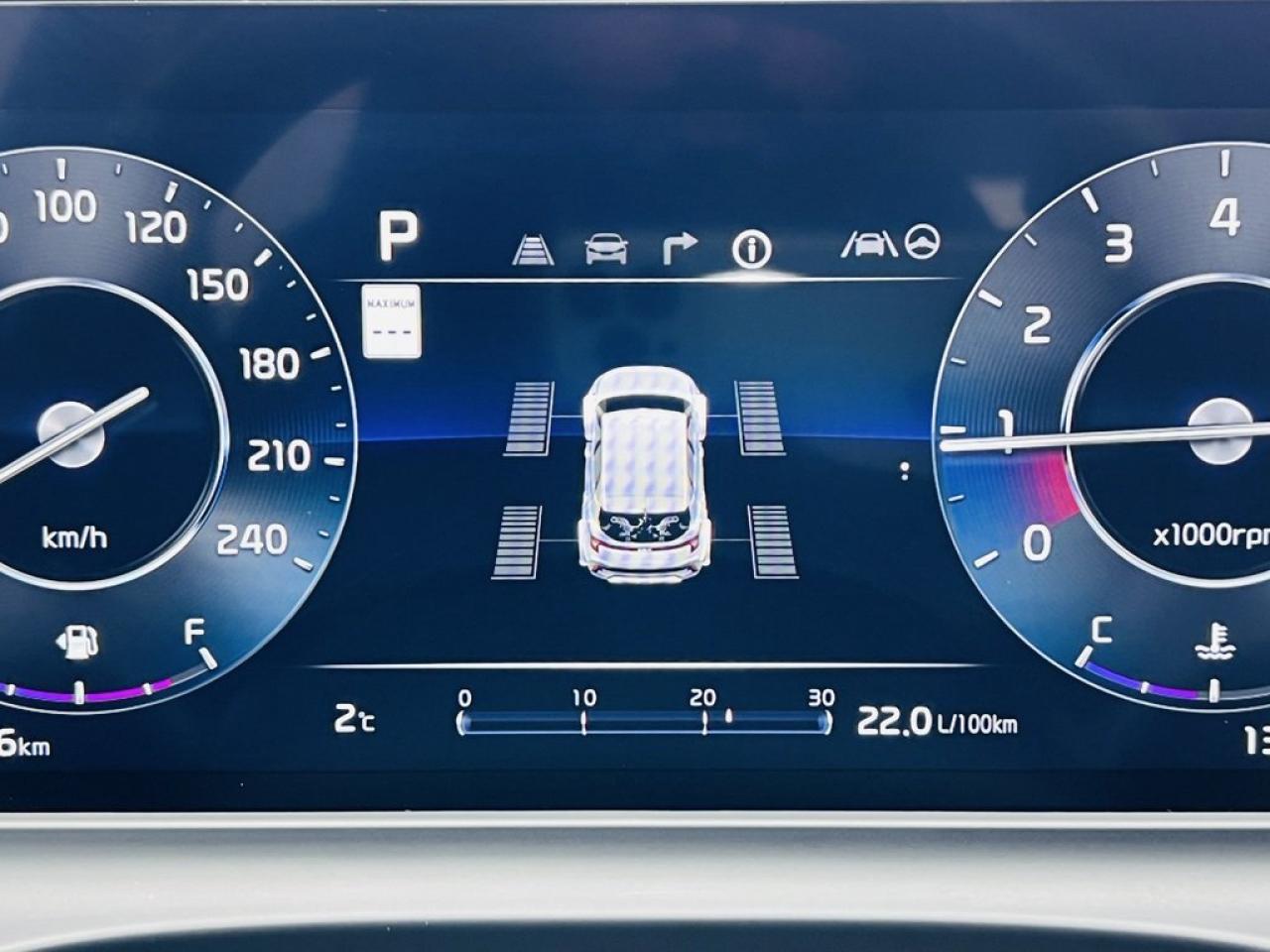 2024 Kia Seltos SX AWD   Leather, Remote Start, Sunroof Photo