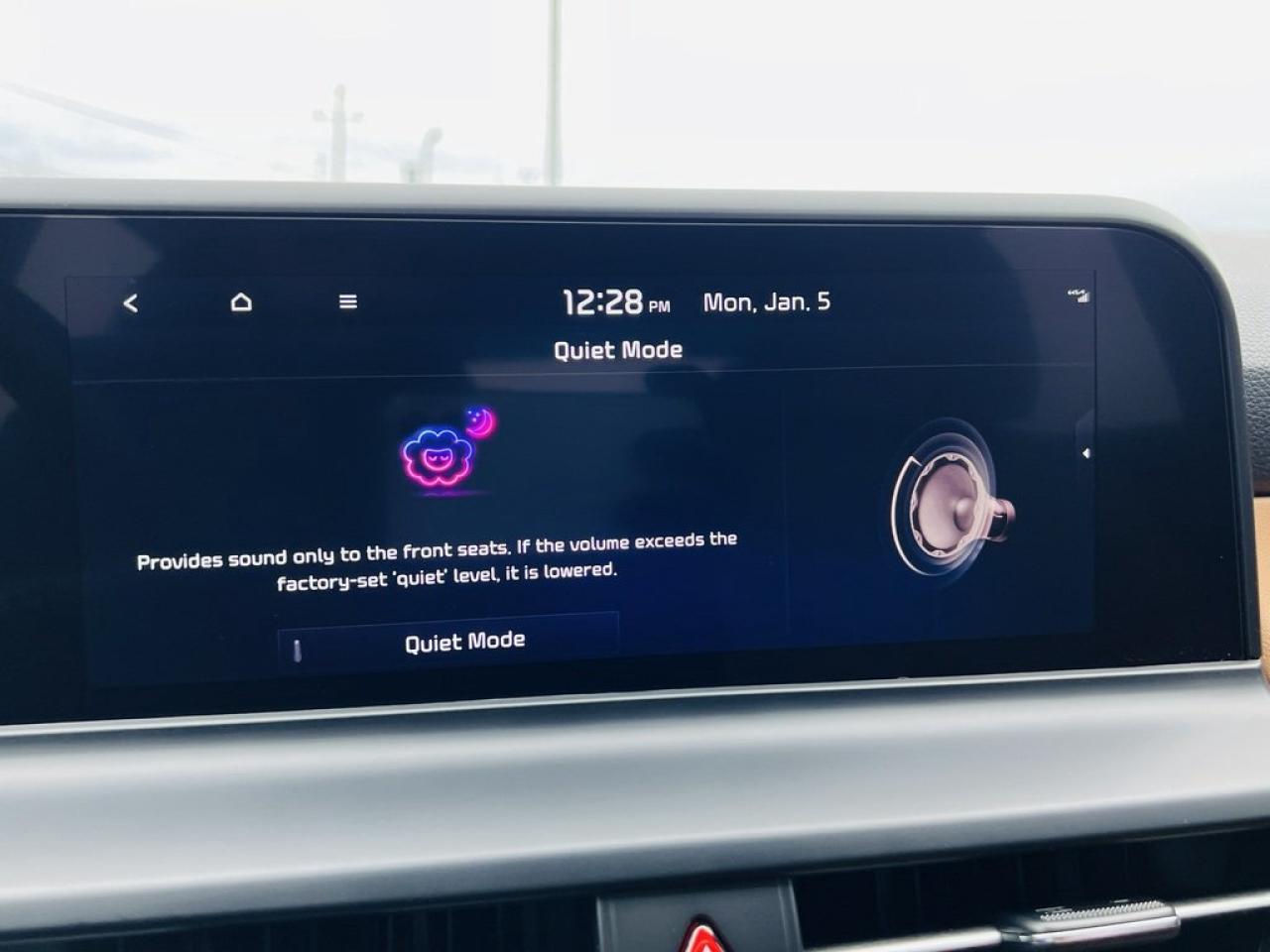 2024 Kia Seltos SX AWD   Leather, Remote Start, Sunroof Photo