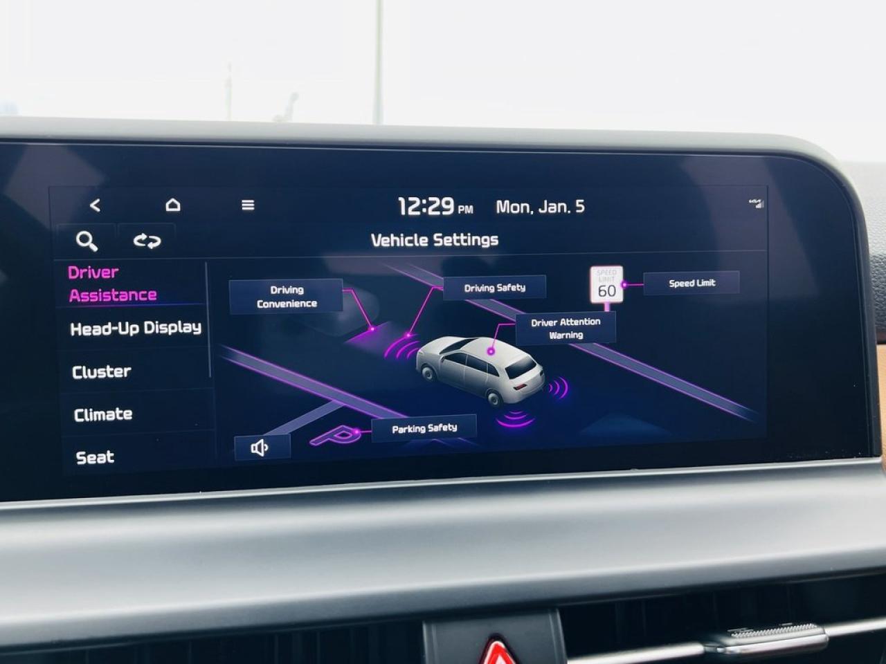 2024 Kia Seltos SX AWD   Leather, Remote Start, Sunroof Photo