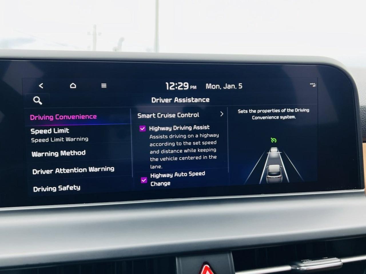 2024 Kia Seltos SX AWD   Leather, Remote Start, Sunroof Photo