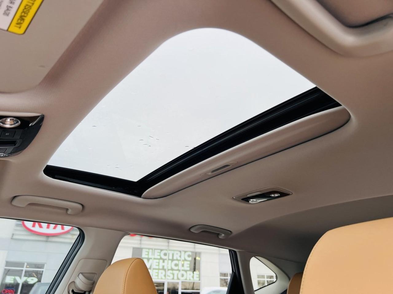 2024 Kia Seltos SX AWD   Leather, Remote Start, Sunroof Photo