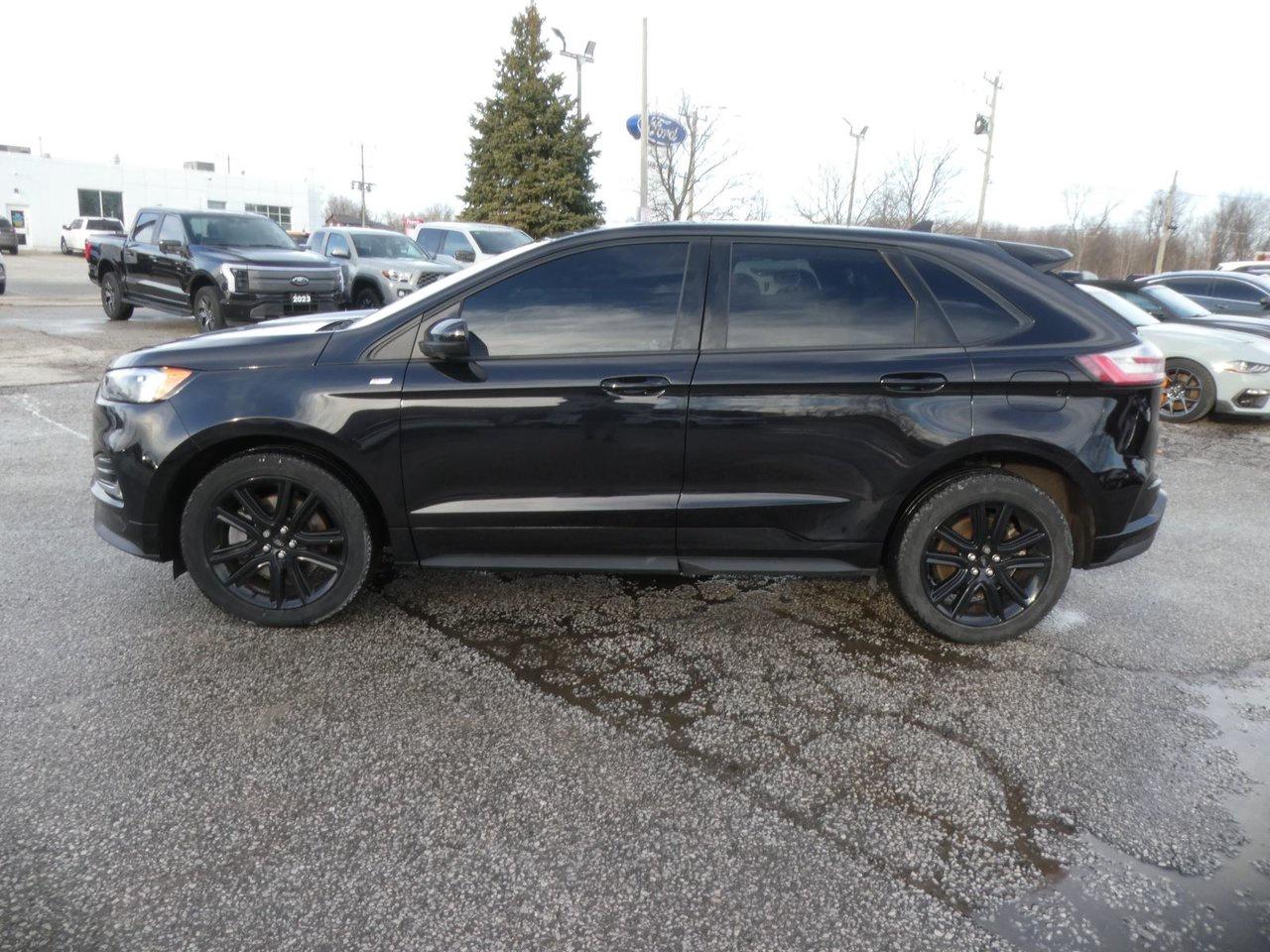 2022 Ford Edge SEL ST LINE Photo