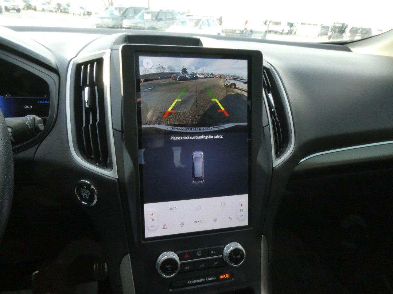 2022 Ford Edge SEL ST LINE Photo