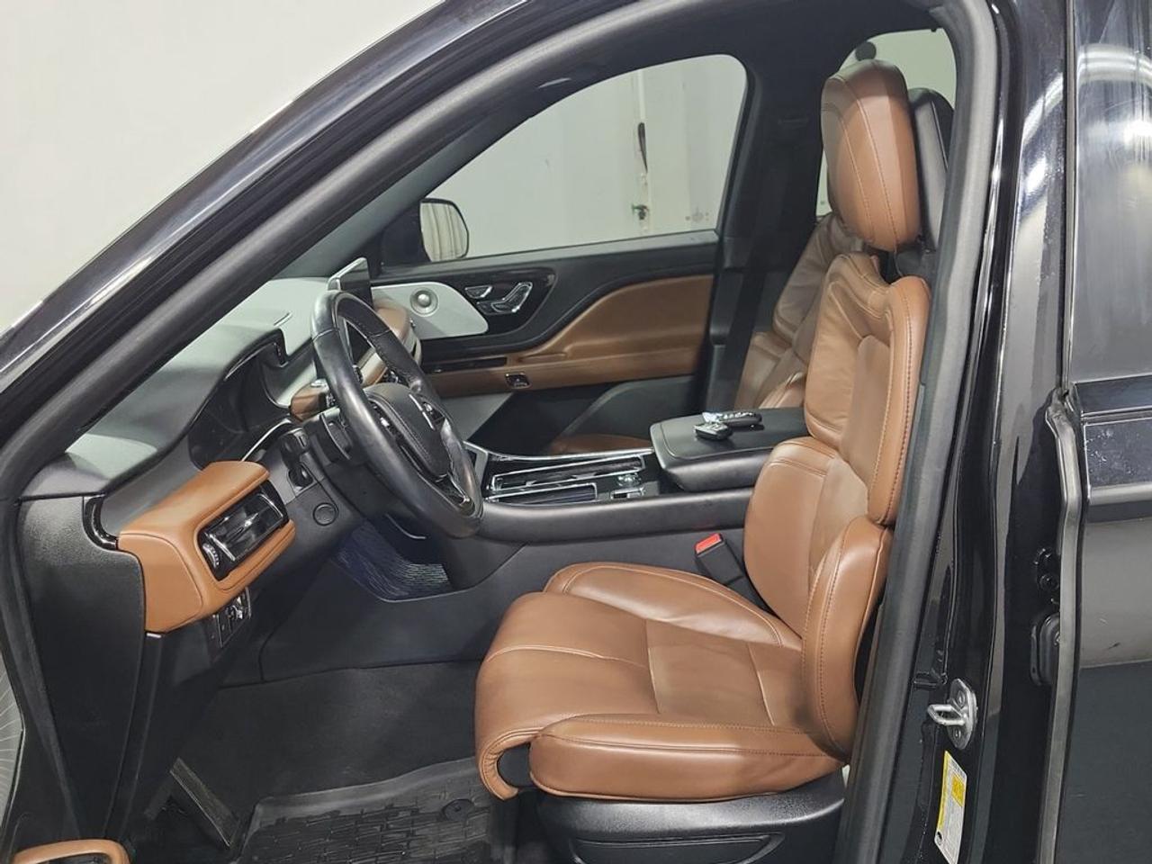 2023 Lincoln Aviator Reserve Photo3