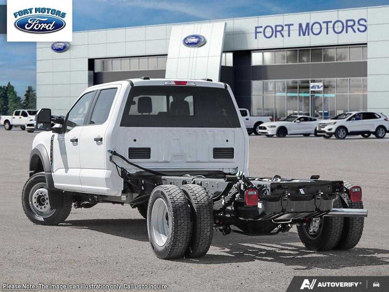 2026 Ford Chassis Cab F-550® XLT Photo3