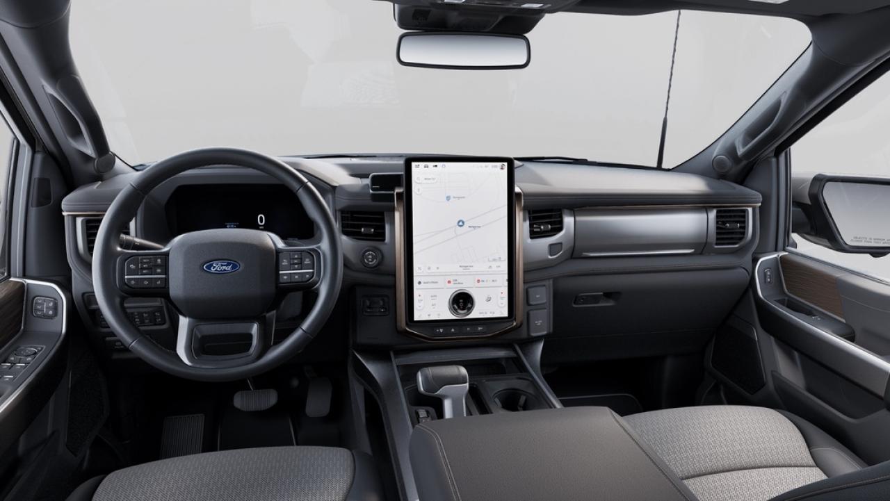 2025 Ford F-150 Lightning Lariat Photo