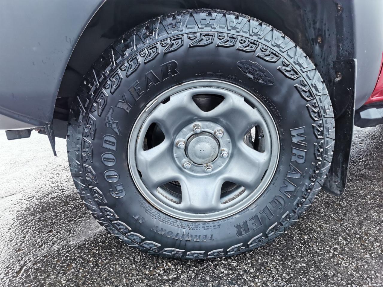 2015 Toyota Tacoma Double Cab V6 Long Bed Photo