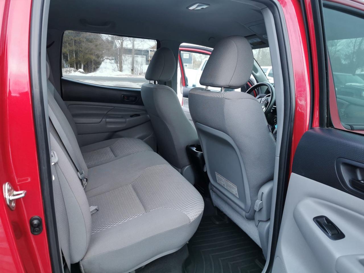 2015 Toyota Tacoma Double Cab V6 Long Bed Photo