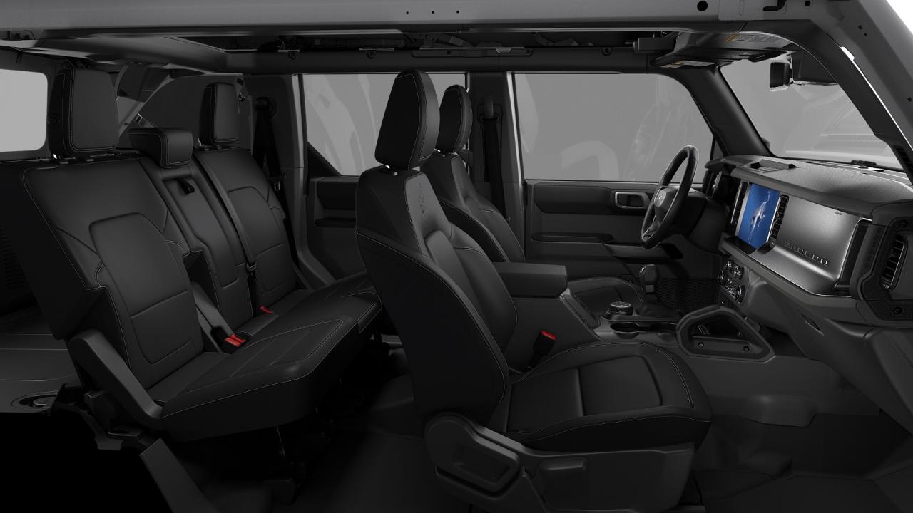 2026 Ford Bronco Outer Banks Photo