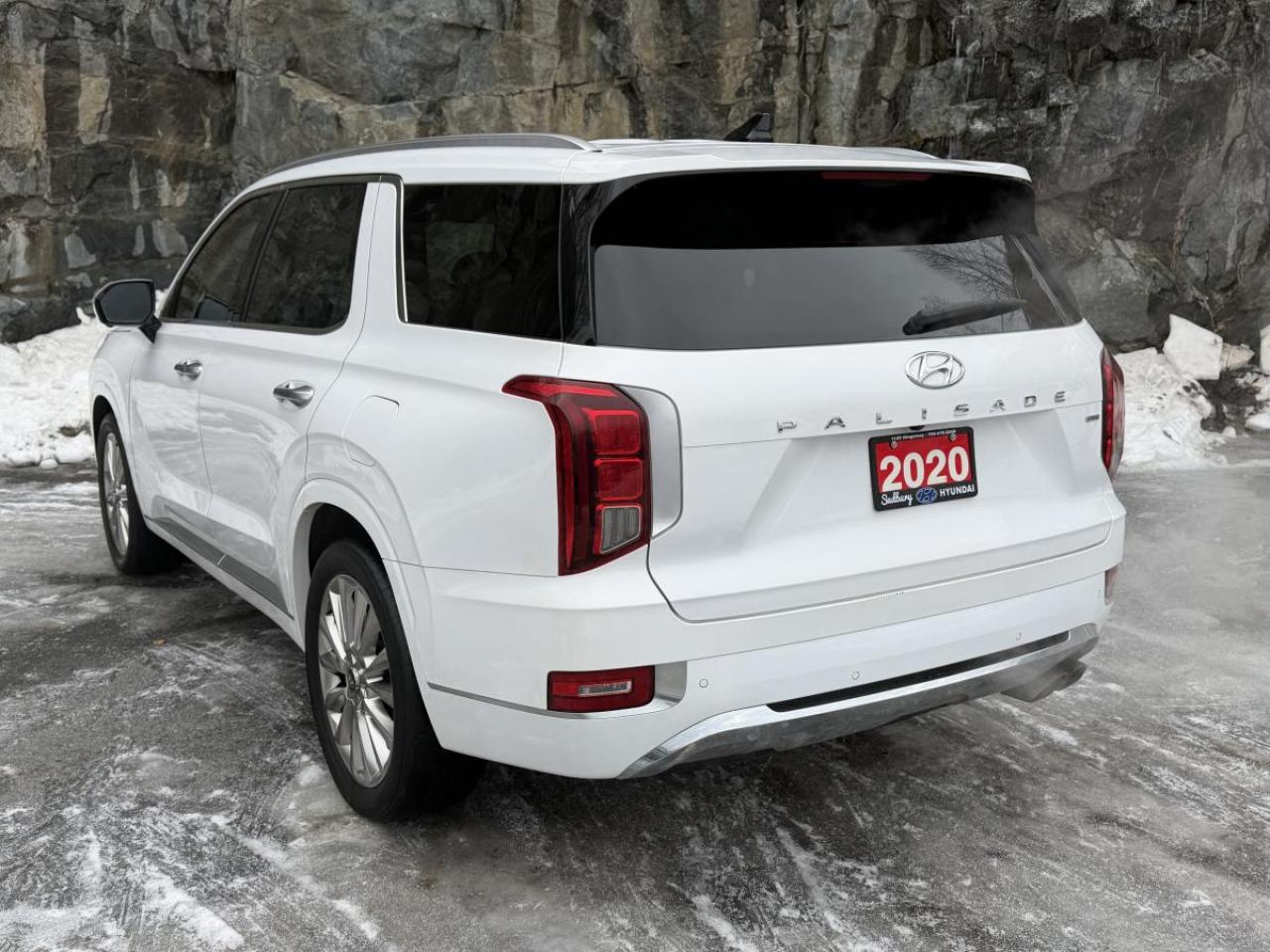 2020 Hyundai PALISADE Ultimate 7-Passenger AWD Photo