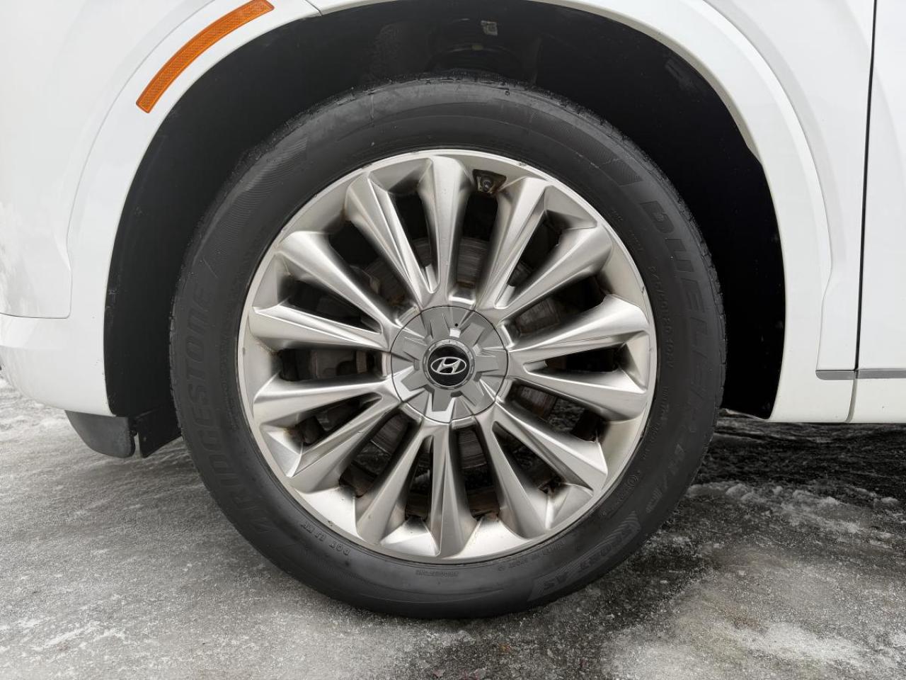 2020 Hyundai PALISADE Ultimate 7-Passenger AWD Photo