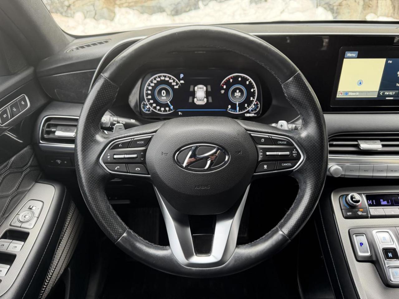 2020 Hyundai PALISADE Ultimate 7-Passenger AWD Photo