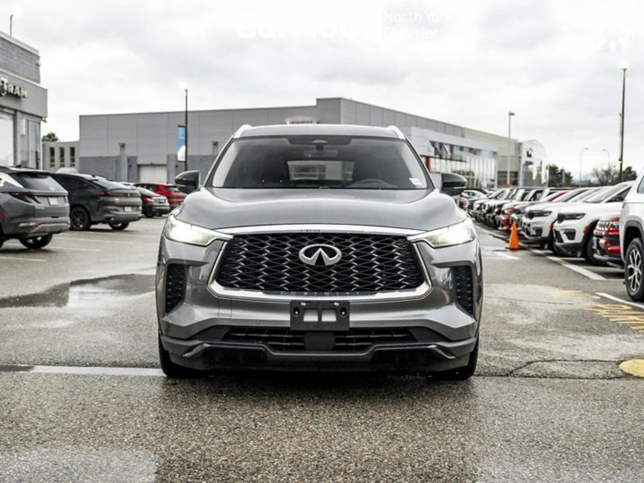 2023 Infiniti QX60 LUXE 7 Seater Sunroof 360 Camera Navi Heated Seats Photo2