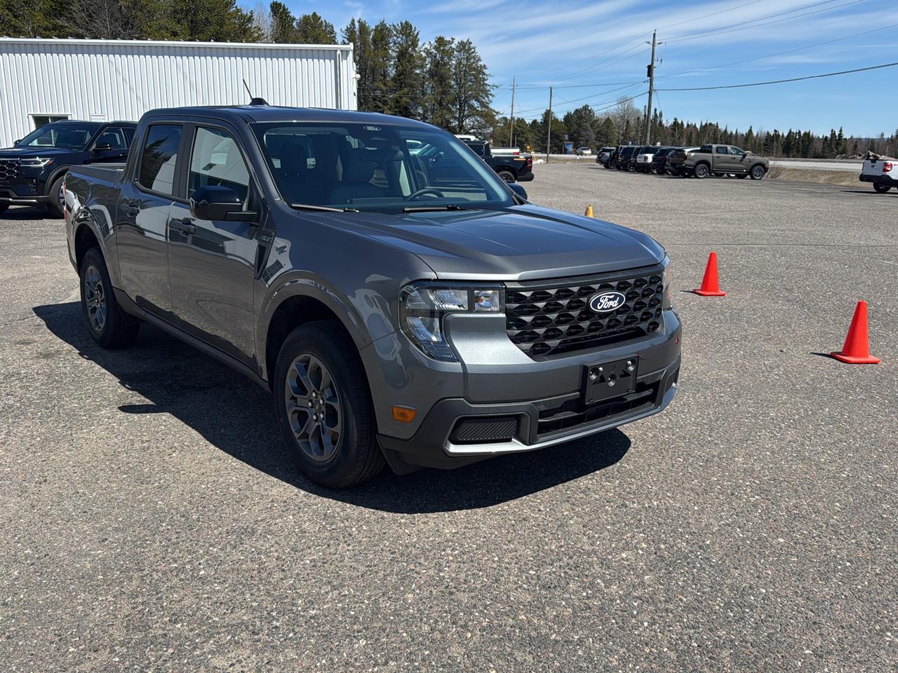 2026 Ford Maverick XLT Photo2