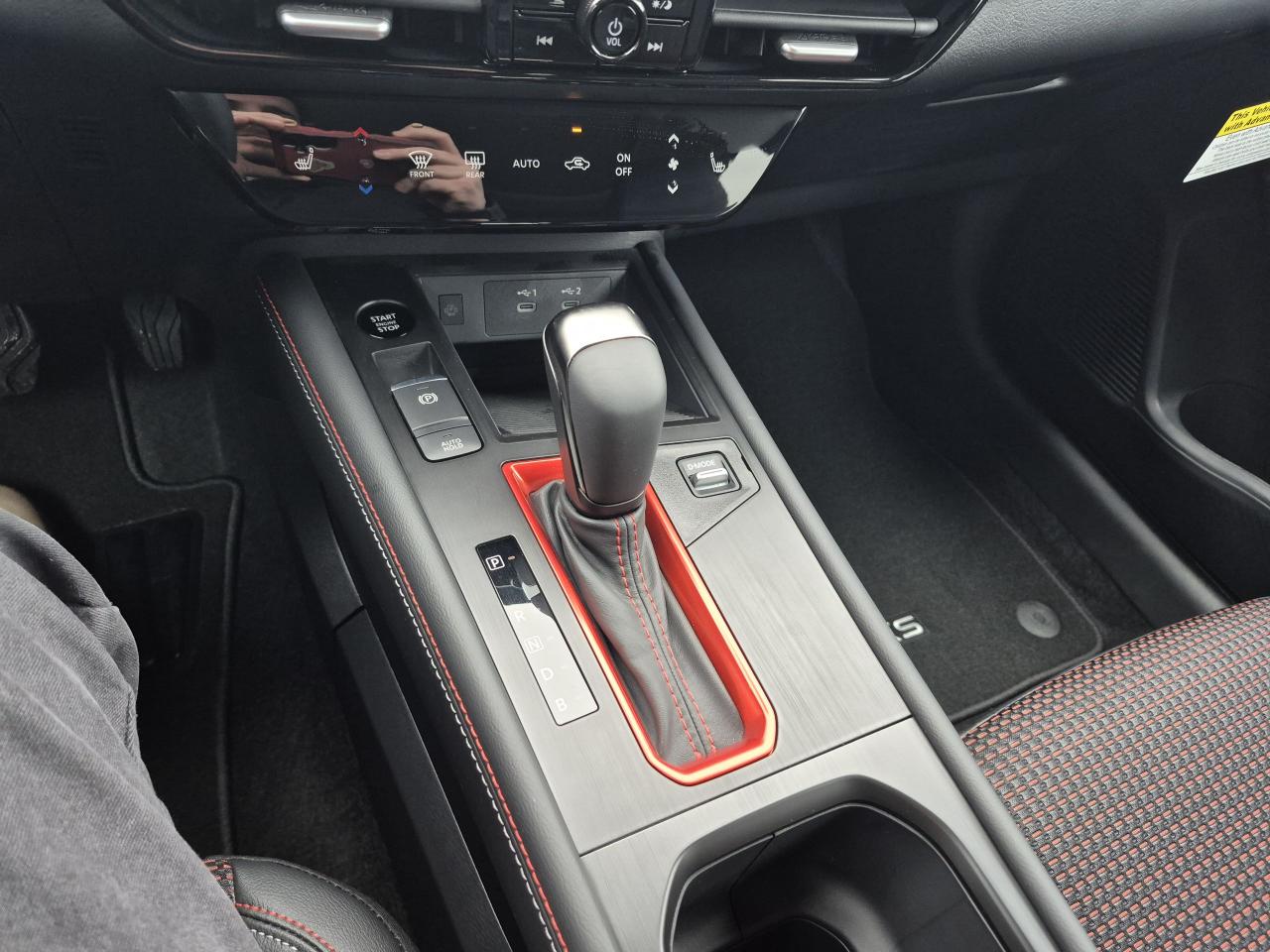 2026 Nissan Kicks SR PREMIUM Photo10